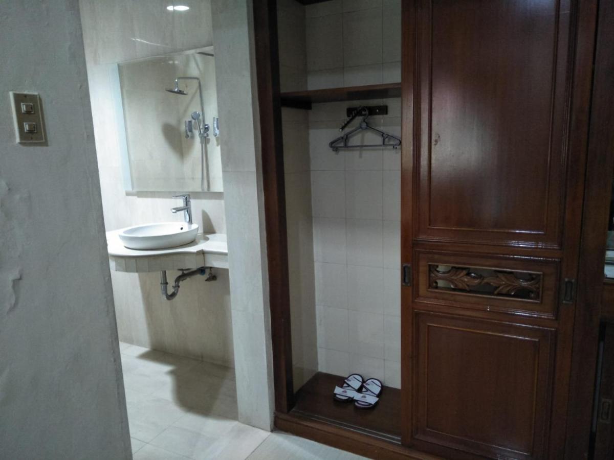 Hotel Indah Palace Yogyakarta Exterior foto
