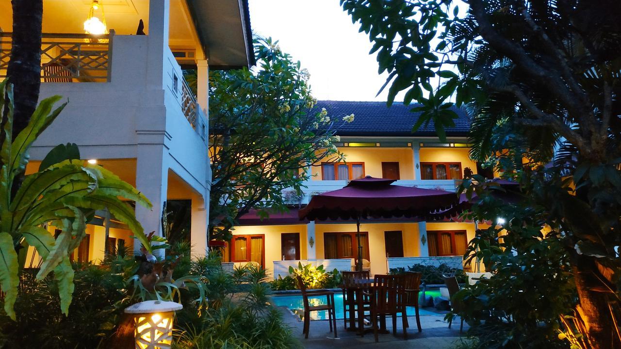 Hotel Indah Palace Yogyakarta Exterior foto