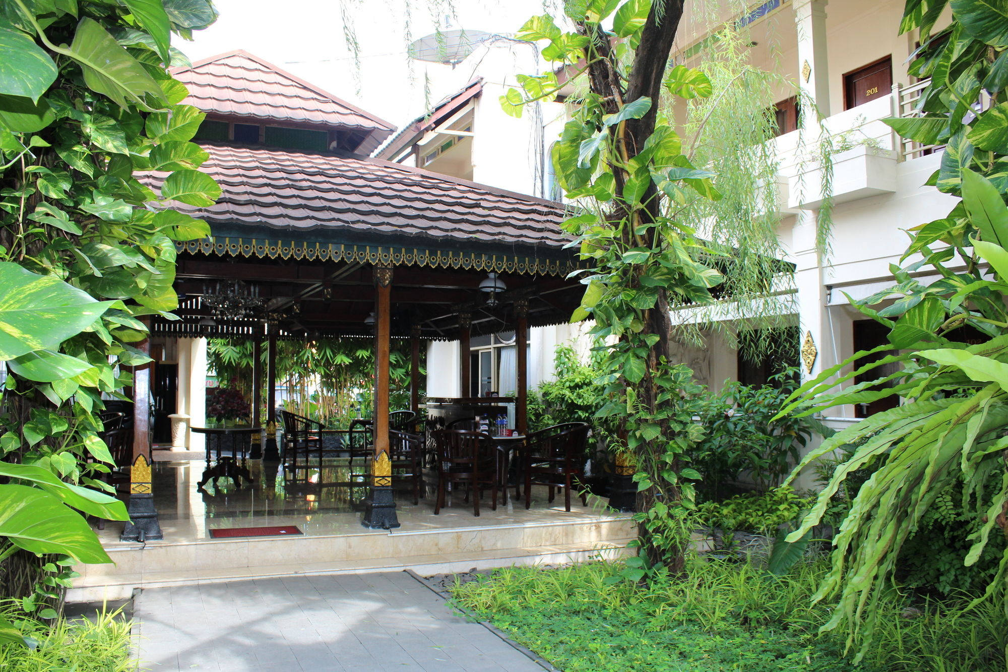 Hotel Indah Palace Yogyakarta Exterior foto