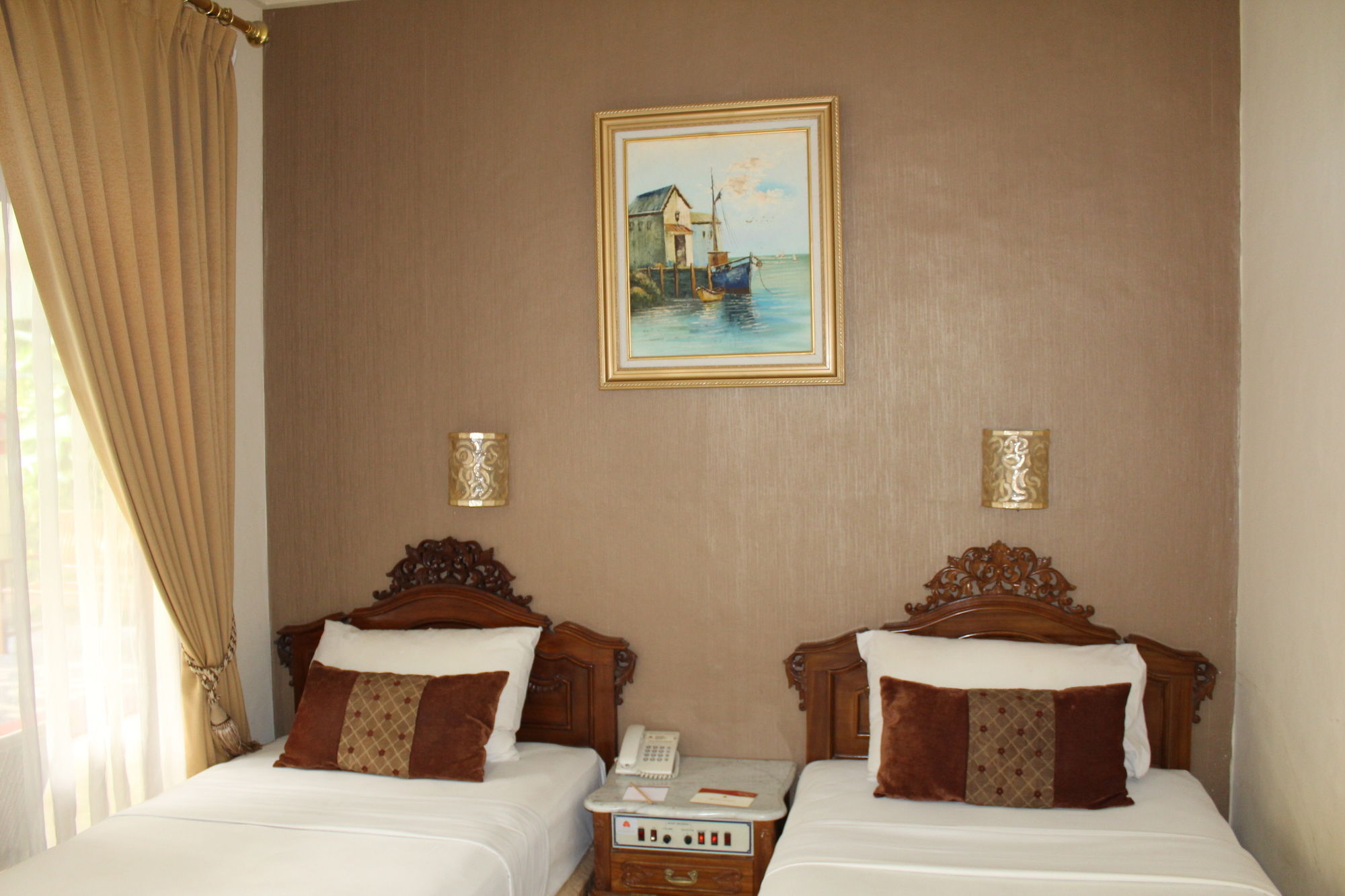 Hotel Indah Palace Yogyakarta Exterior foto