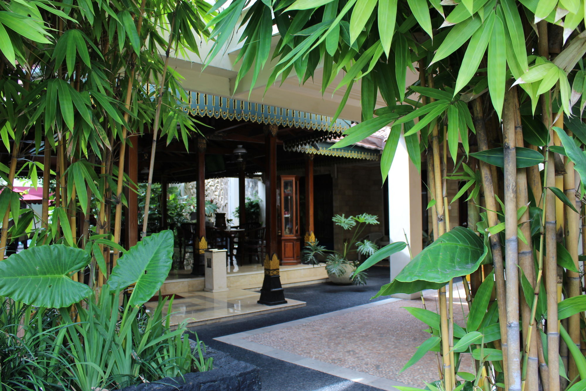 Hotel Indah Palace Yogyakarta Exterior foto