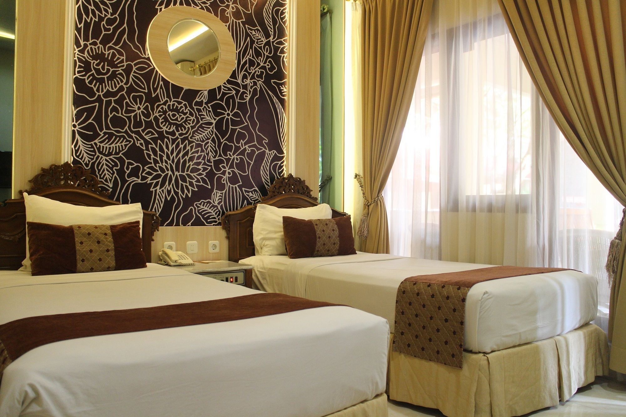 Hotel Indah Palace Yogyakarta Exterior foto